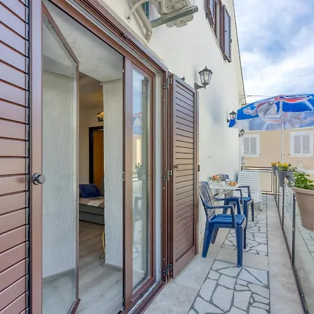 Apartment Cindric Selce