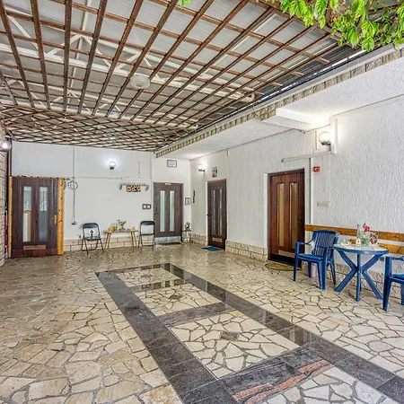 Apartment Cindric Selce